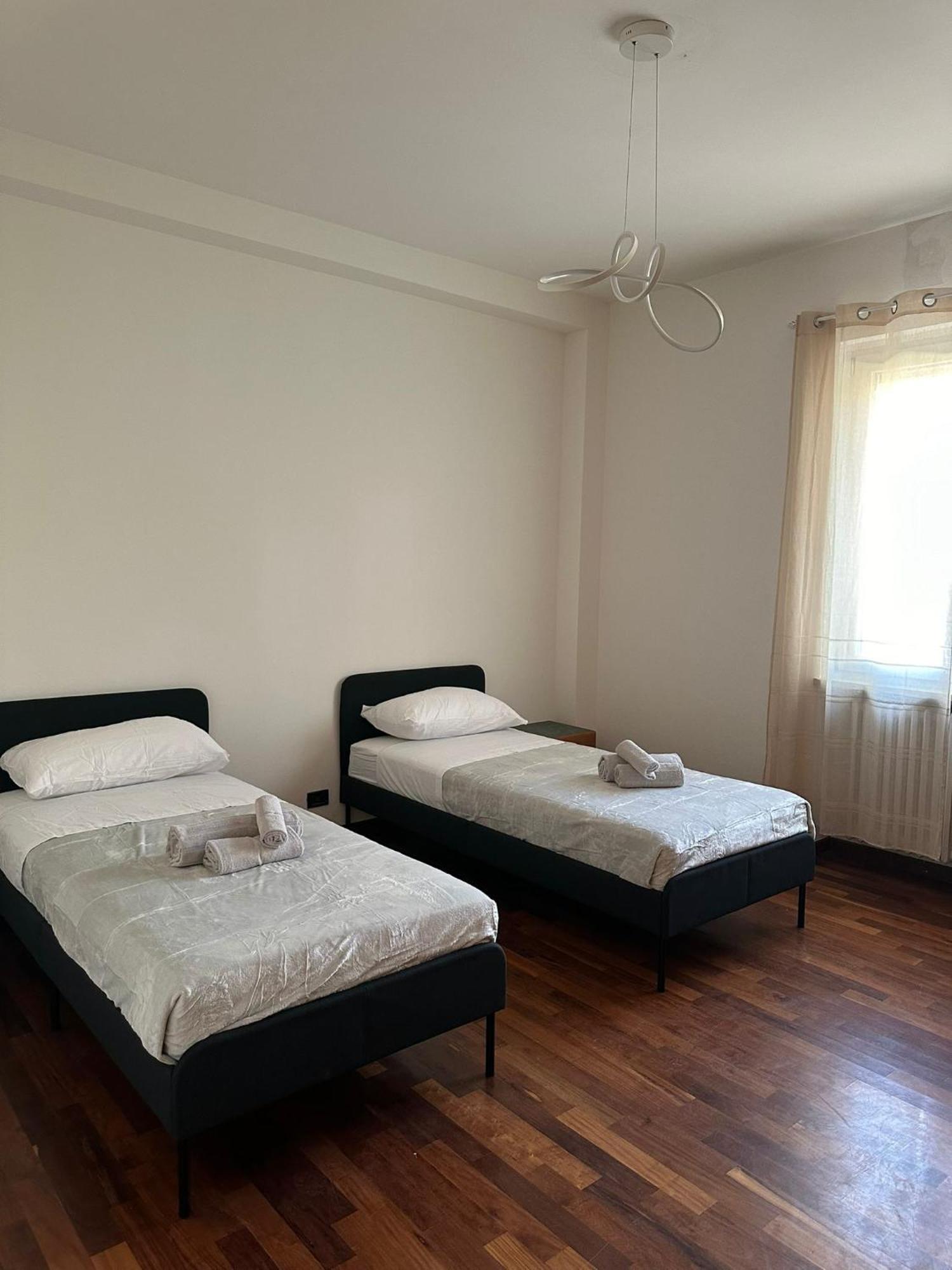 Casa Di Giulietta Bed & Breakfast เวโรนา ภายนอก รูปภาพ